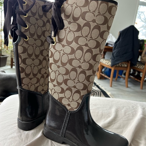 - Authentic Couch Rain-boot Brown sz8 - Picture 6 of 12